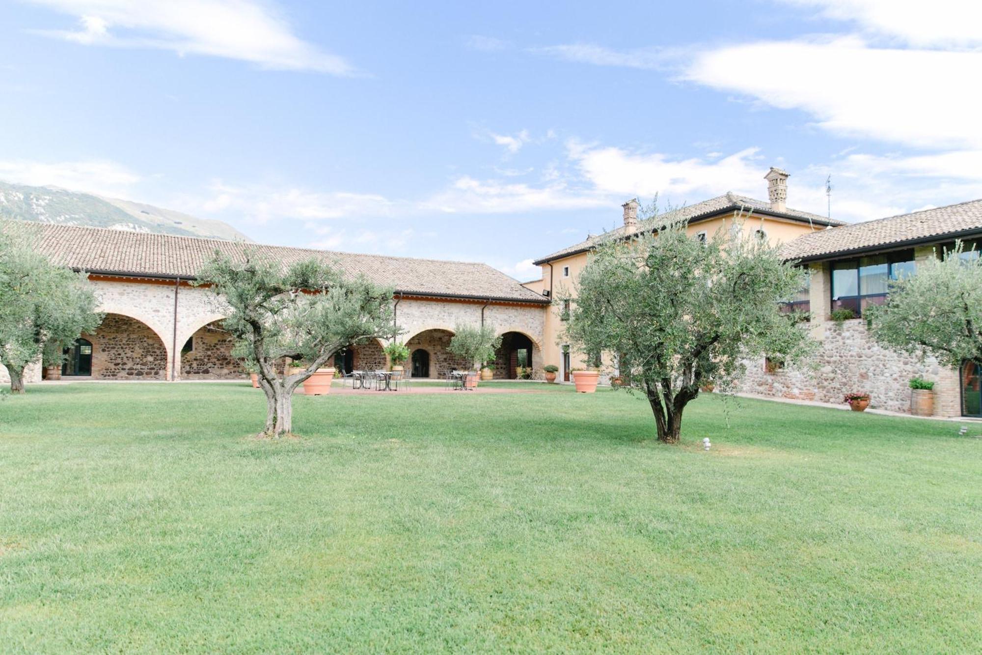 Tenuta La Presa Caprino Veronese Luaran gambar