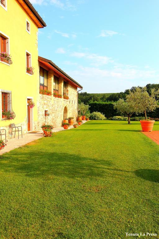 Tenuta La Presa Caprino Veronese Luaran gambar
