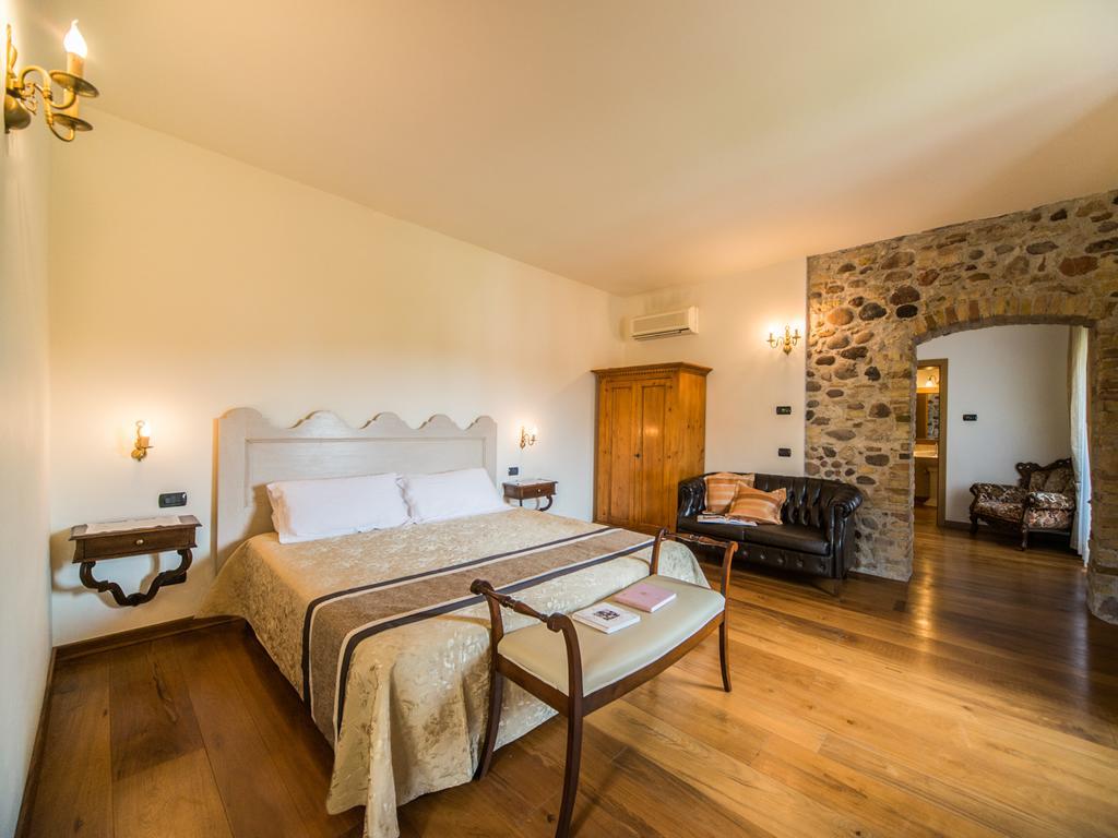 Tenuta La Presa Caprino Veronese Luaran gambar