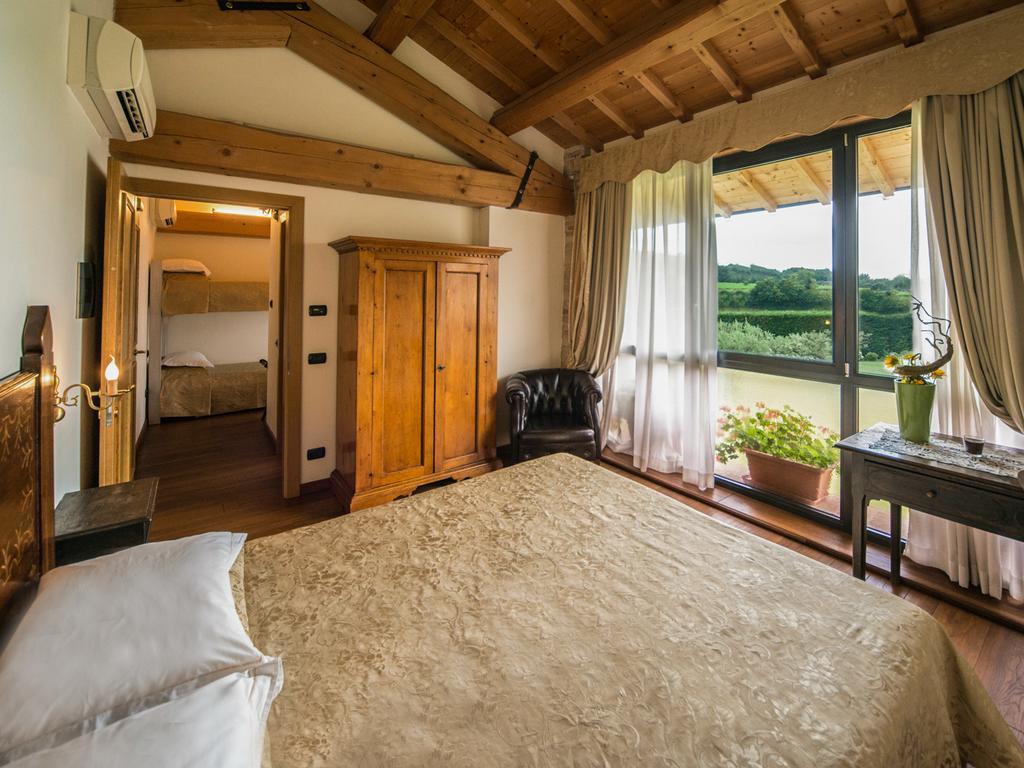 Tenuta La Presa Caprino Veronese Luaran gambar